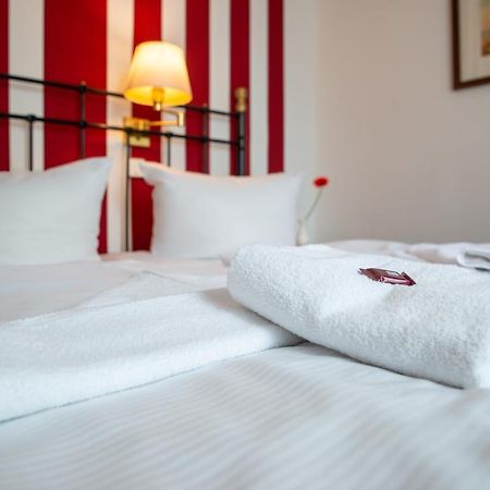 Meeressterne Hotel Weisses Schloss 제바트헤링스도르프 외부 사진