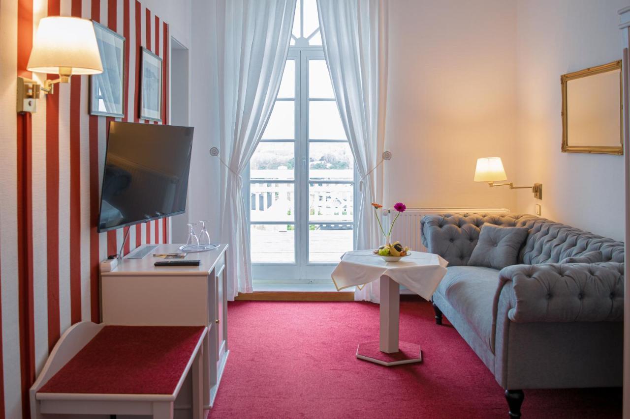 Meeressterne Hotel Weisses Schloss 제바트헤링스도르프 외부 사진