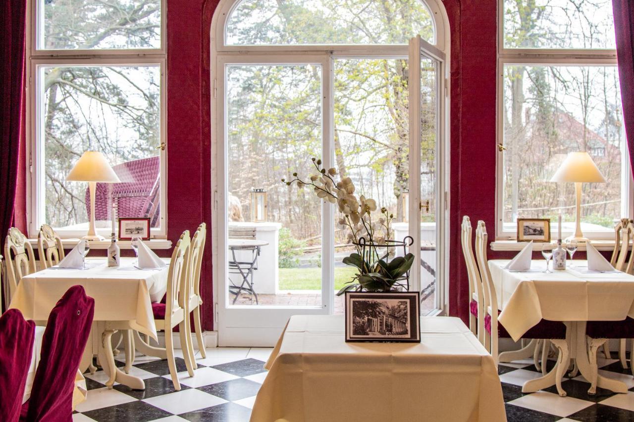 Meeressterne Hotel Weisses Schloss 제바트헤링스도르프 외부 사진