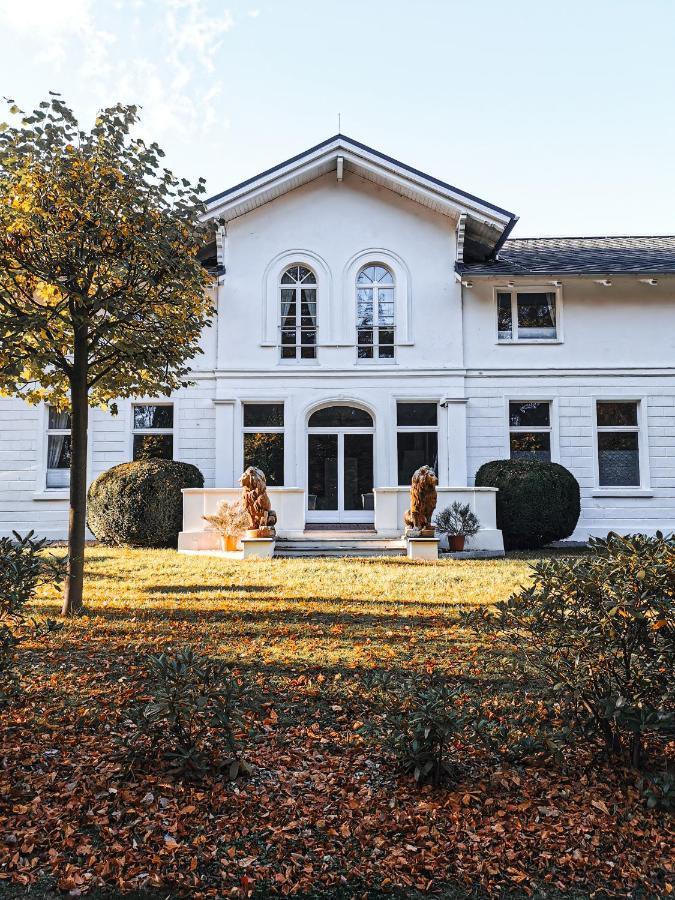 Meeressterne Hotel Weisses Schloss 제바트헤링스도르프 외부 사진
