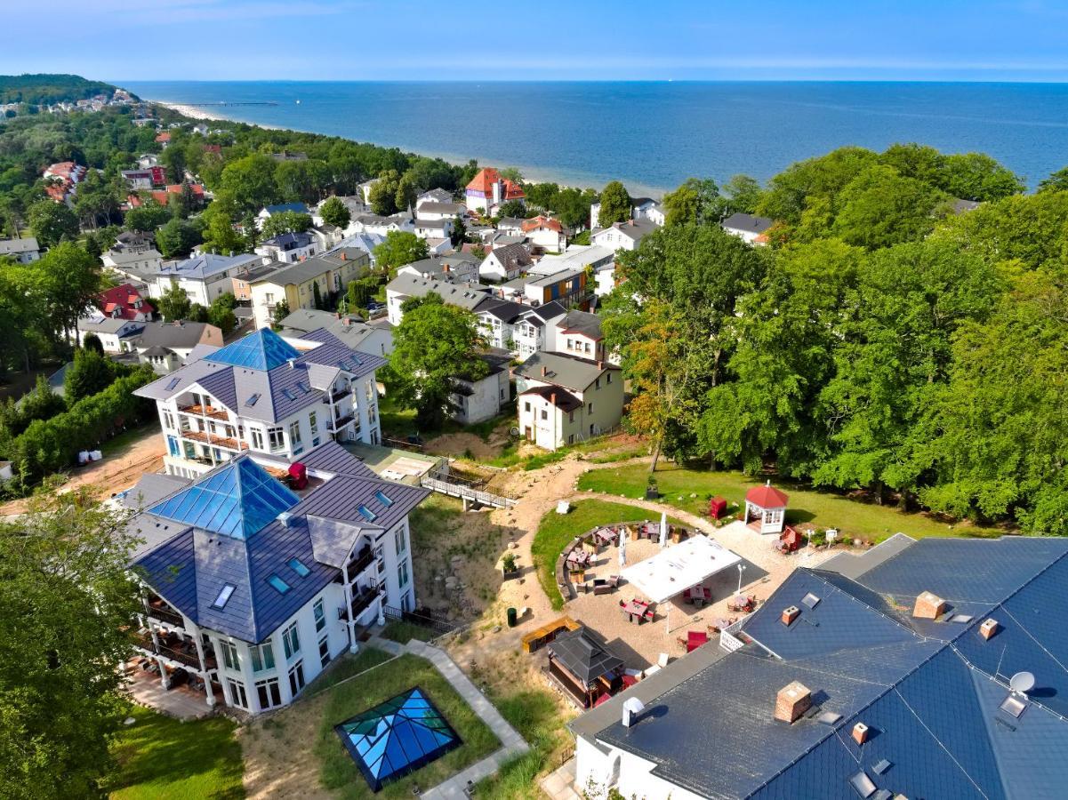 Meeressterne Hotel Weisses Schloss 제바트헤링스도르프 외부 사진
